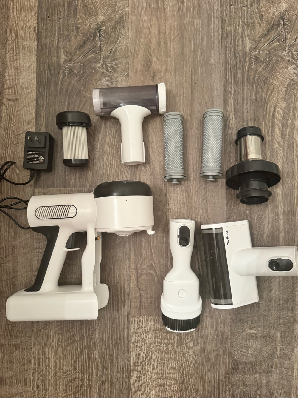 Tineco cordless vacuum cleaner’s parts and motor